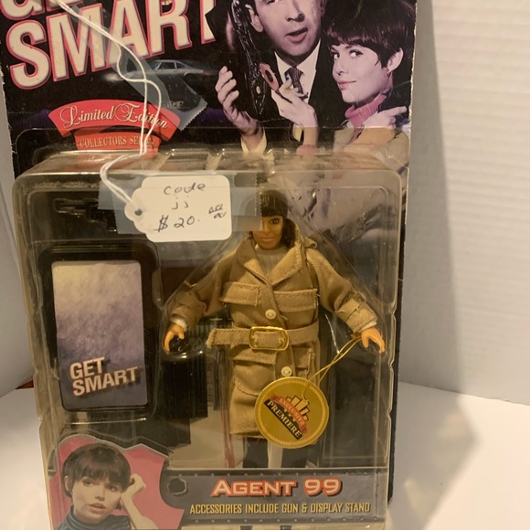Agent 99 figure - Picture 1 of 3